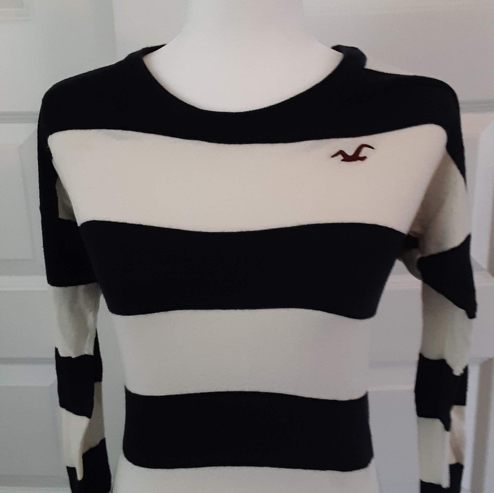Hollister Sweater Medium